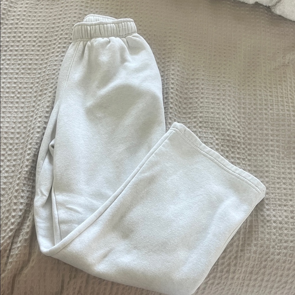 Wild Fable White Joggers Relaxed Fit Sweatpants